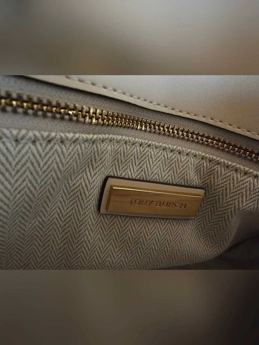 Tory Burch willa shoulder bag .